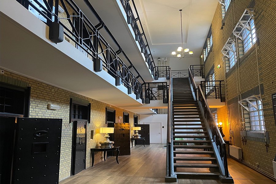 Durf jij een nacht door te brengen achter historische tralies? 